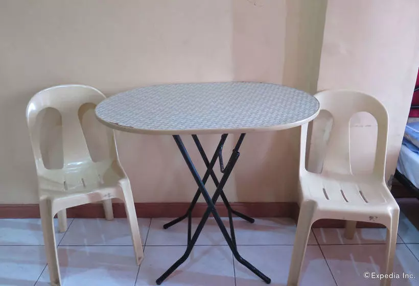 C Est La Vie Pension