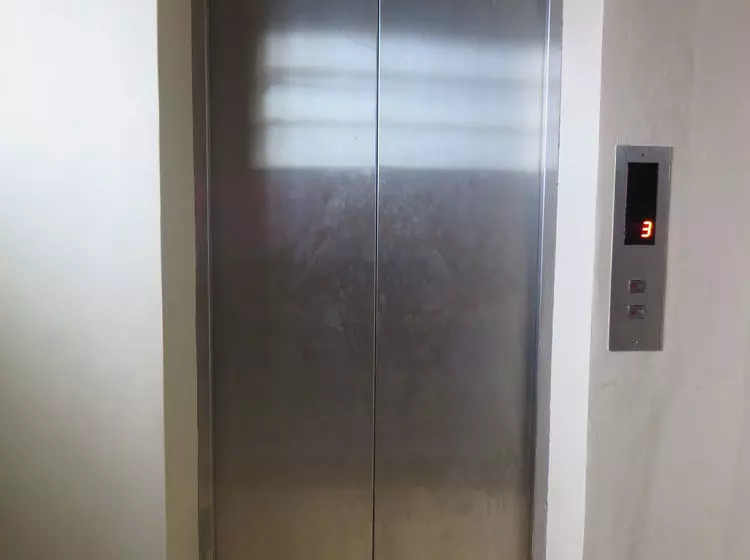 C Est La Vie Pension