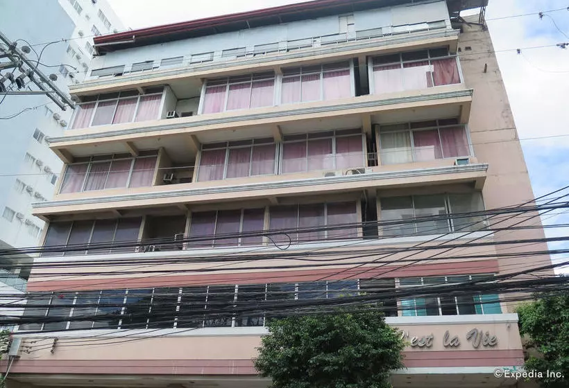 C Est La Vie Pension