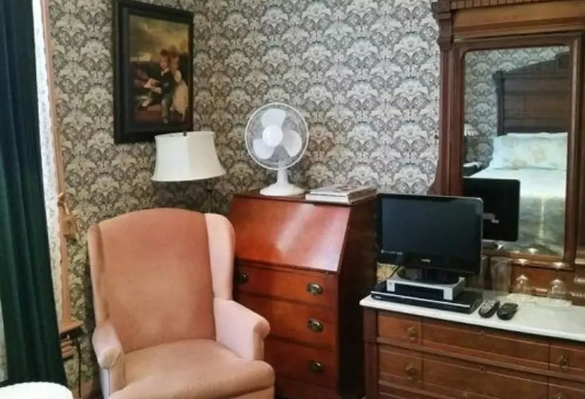 Geiger Victorian B&b