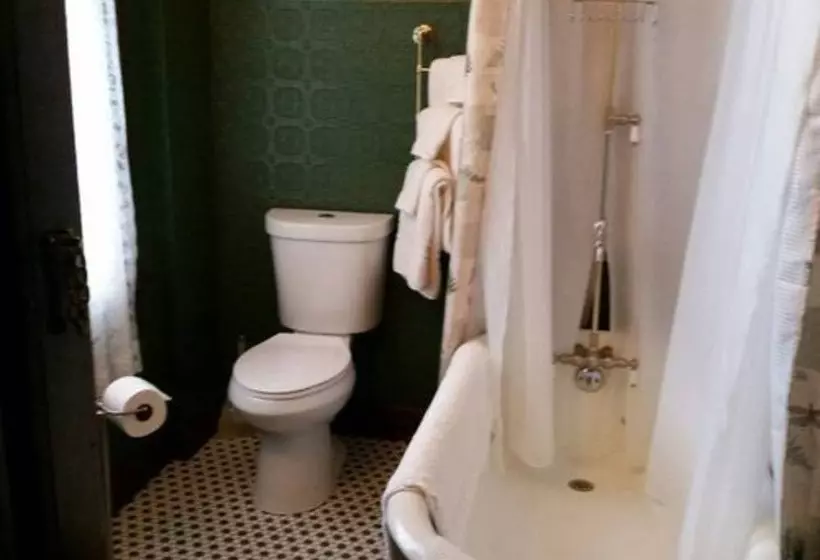 Geiger Victorian B&b