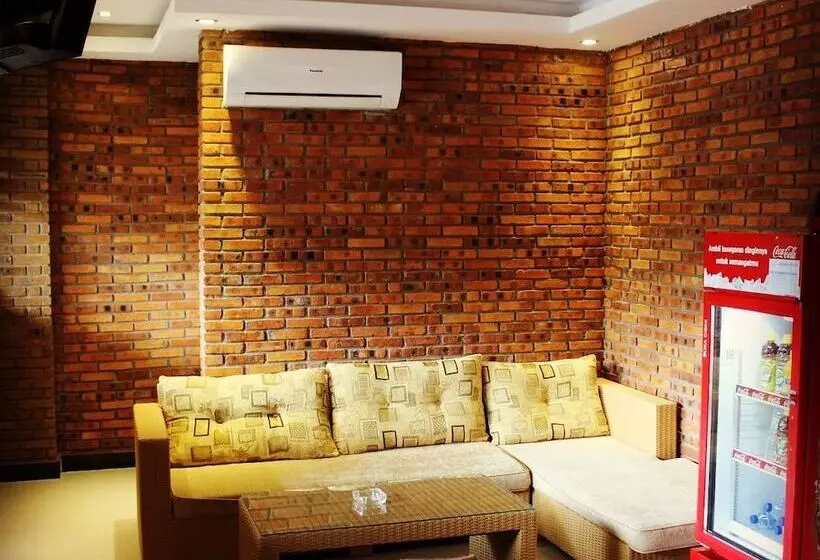 בית מלון כפרי Amaliun