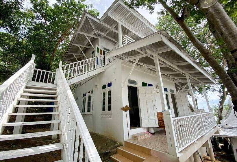 ホテル Banthaisangthain Resort