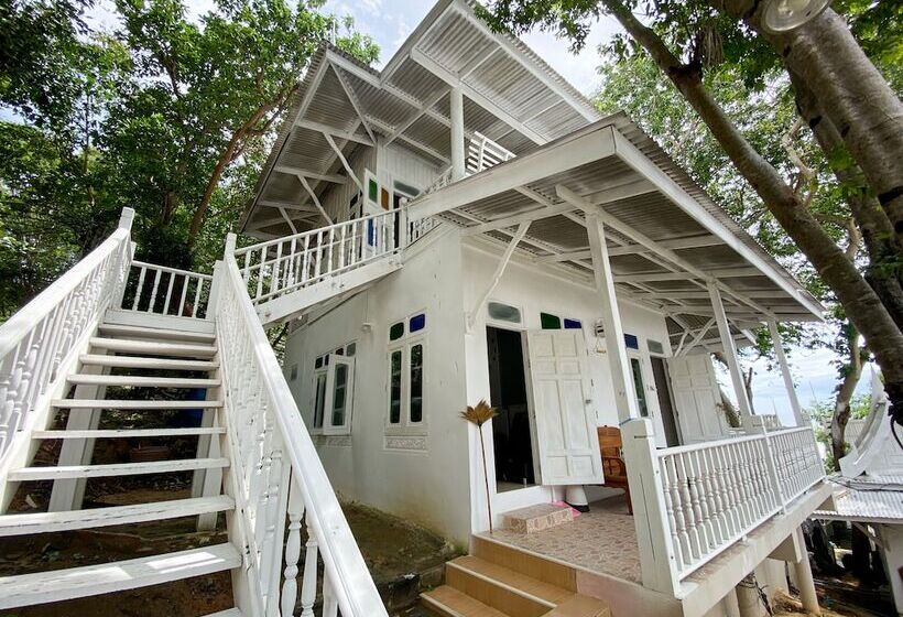 ホテル Banthaisangthain Resort