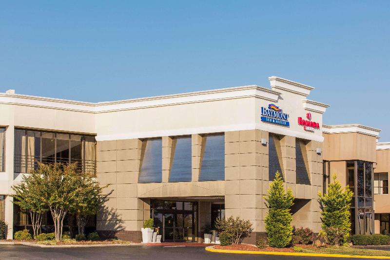 فندق Baymont By Wyndham Fayetteville Fort Bragg Area