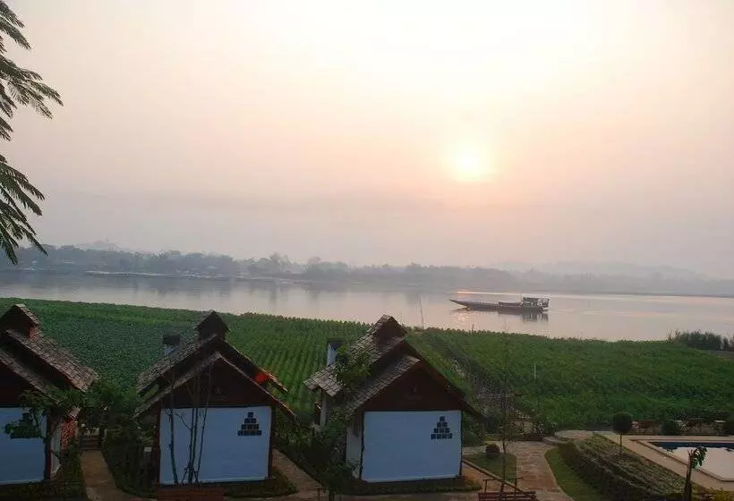 Hotel Gin's Maekhong View Resort & Spa