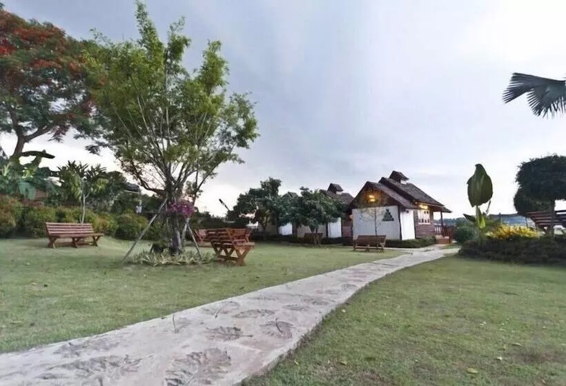 Hotel Gin's Maekhong View Resort & Spa