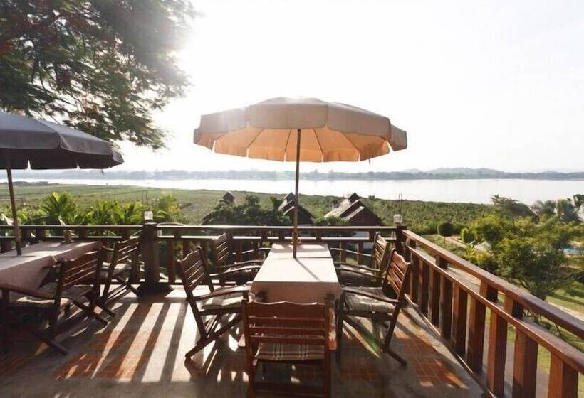 Hotel Gin's Maekhong View Resort & Spa