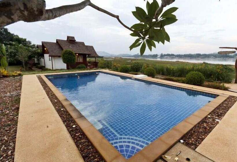 Hotel Gin's Maekhong View Resort & Spa