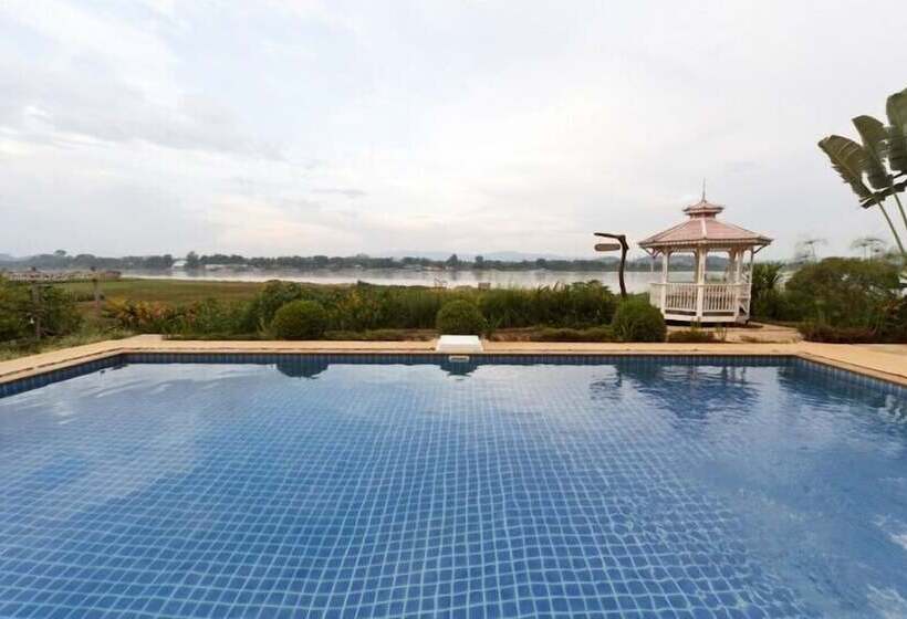 Hotel Gin's Maekhong View Resort & Spa