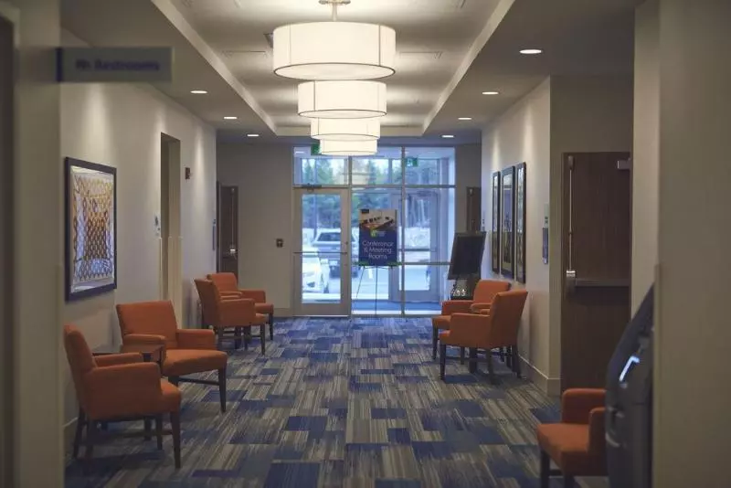 Hôtel Holiday Inn Express & Suites St. John S Airport, An Ihg