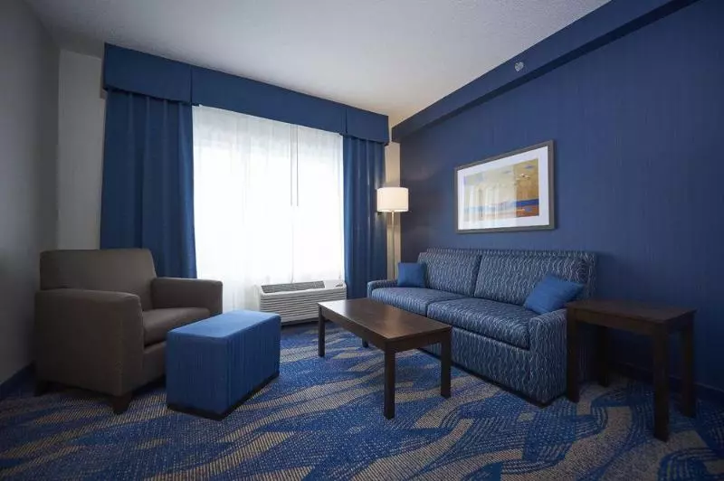 Hôtel Holiday Inn Express & Suites St. John S Airport, An Ihg