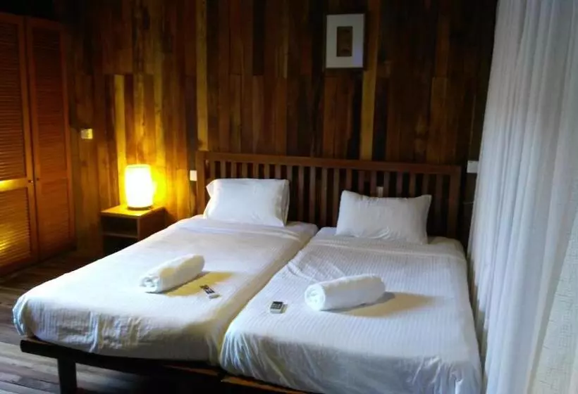 בית מלון כפרי Joe Fisherman Inn