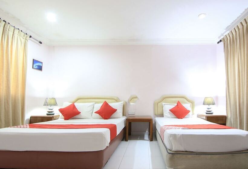 فندق Ombak Inn Chalet