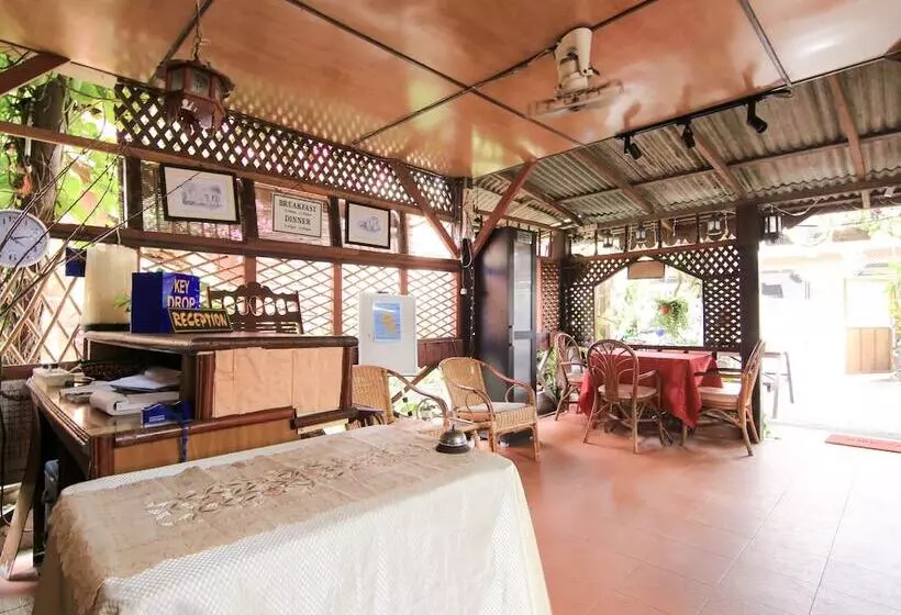 Hotel Ombak Inn Chalet