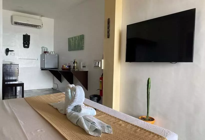 هتل Papa Freds Beach Resort