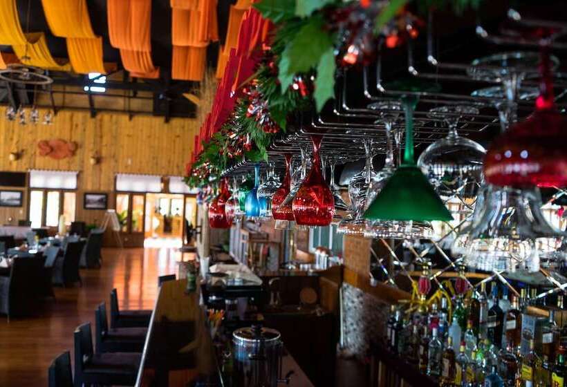 هتل Royal Nadi Resort