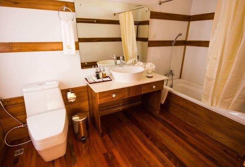 هتل Royal Nadi Resort