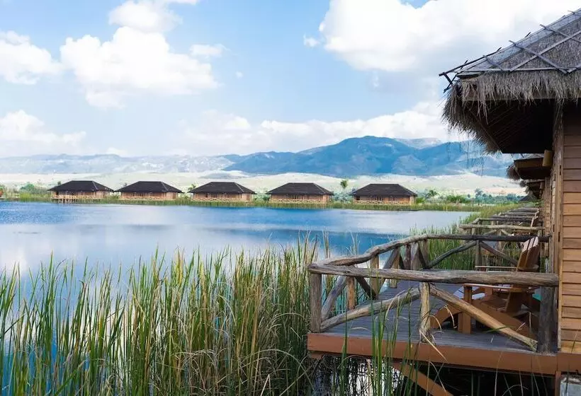 هتل Royal Nadi Resort