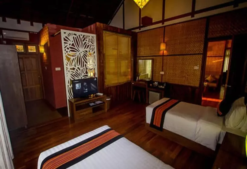 هتل Royal Nadi Resort