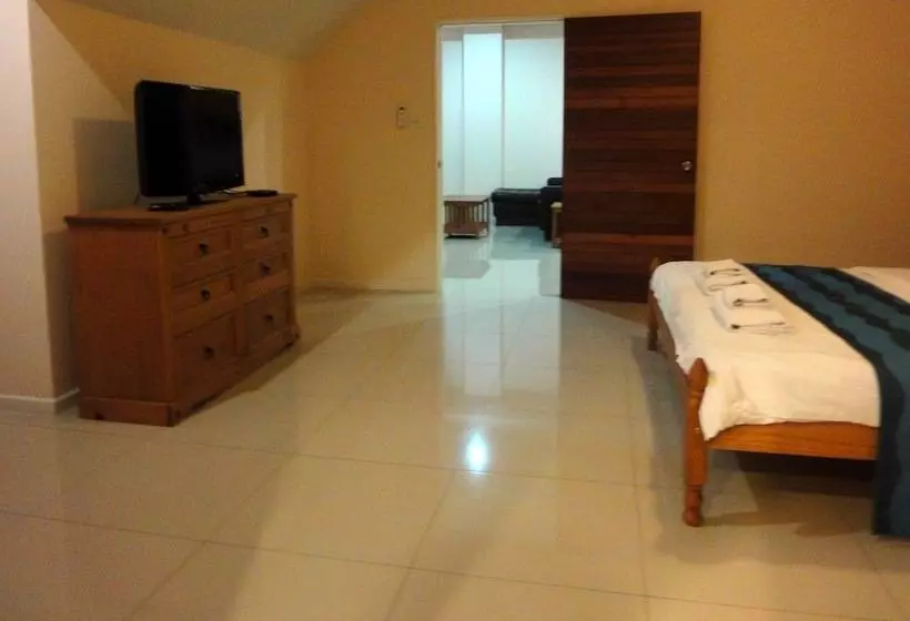 فندق Royal Place Banchang