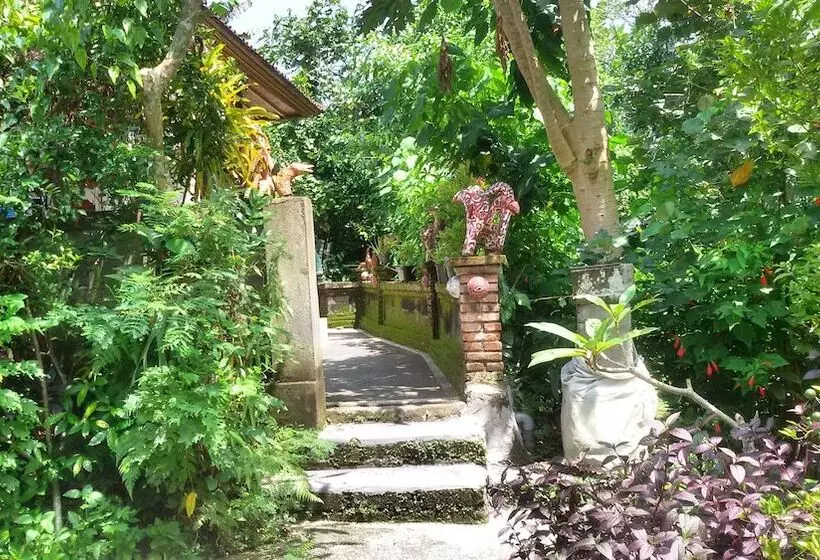 Pensiune Karma House