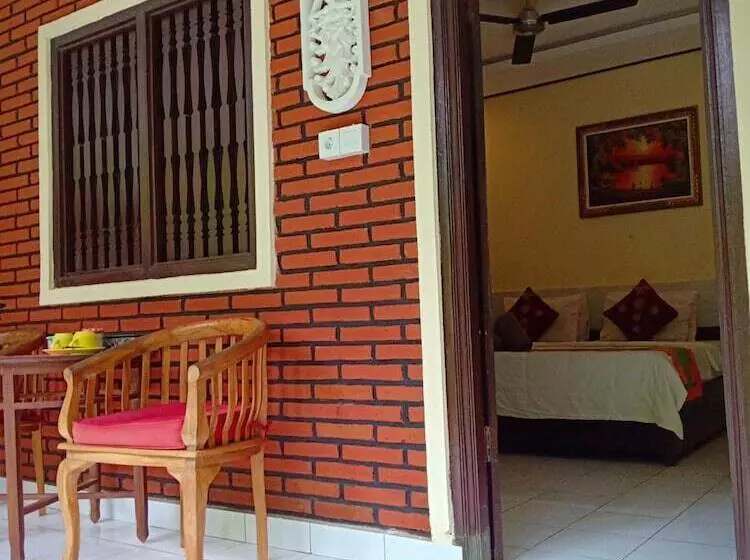 Pensiune Karma House