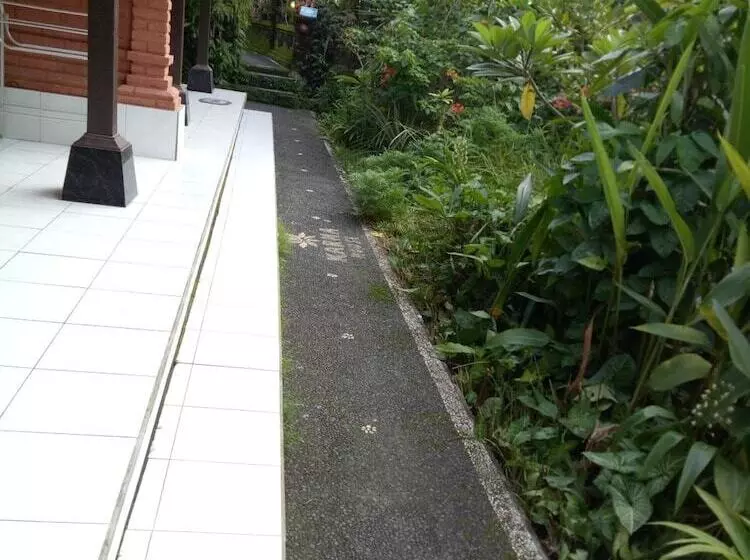 Pensiune Karma House