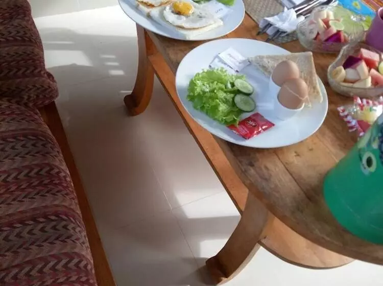 Pensiune Karma House