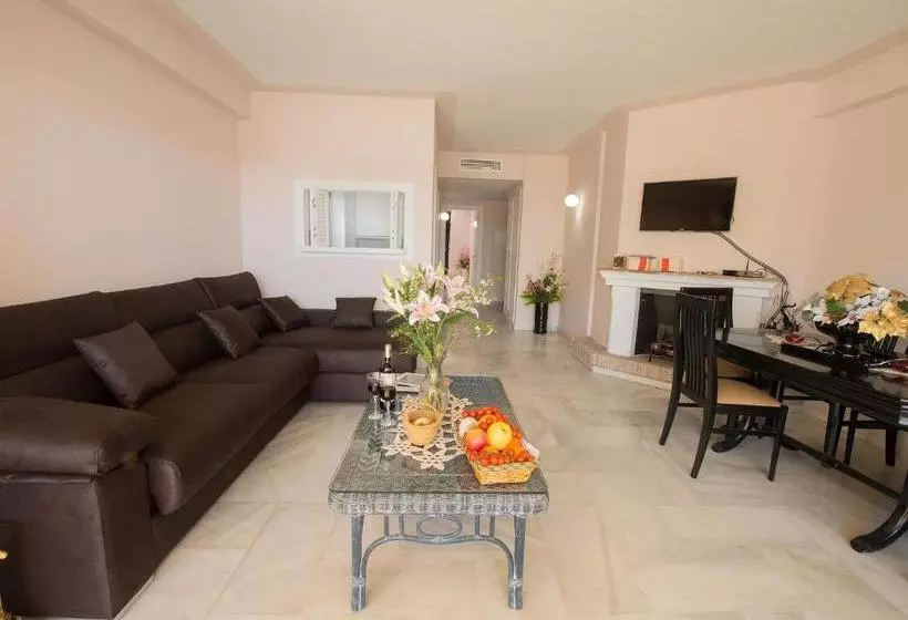 Puerto Marina Beach & Golf