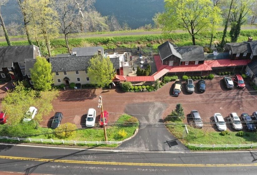 住宿加早餐  Lumberville 1740 House