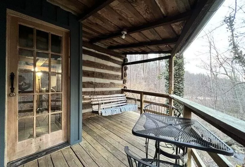 Cabin Creekwood