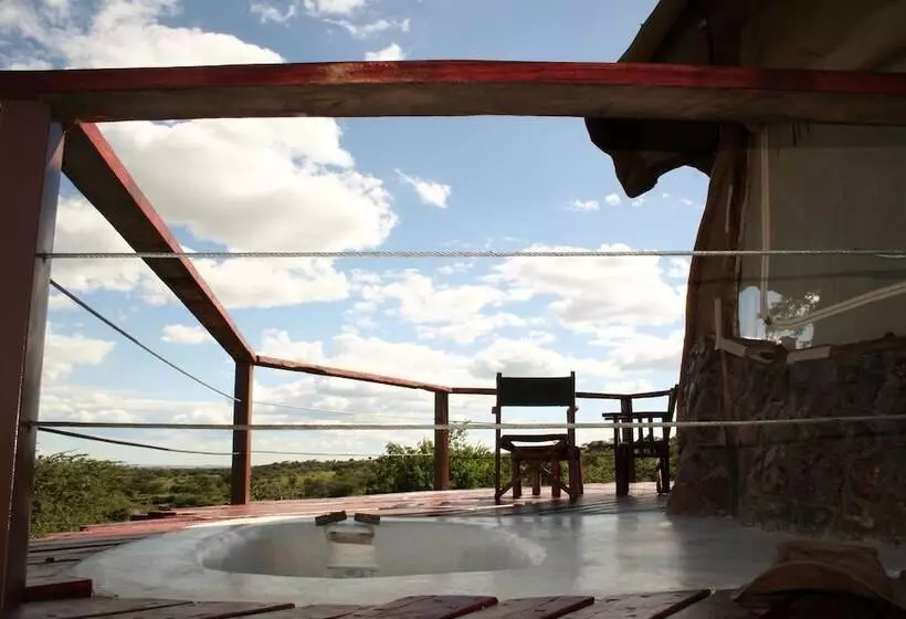 هتل Amani Mara Camp