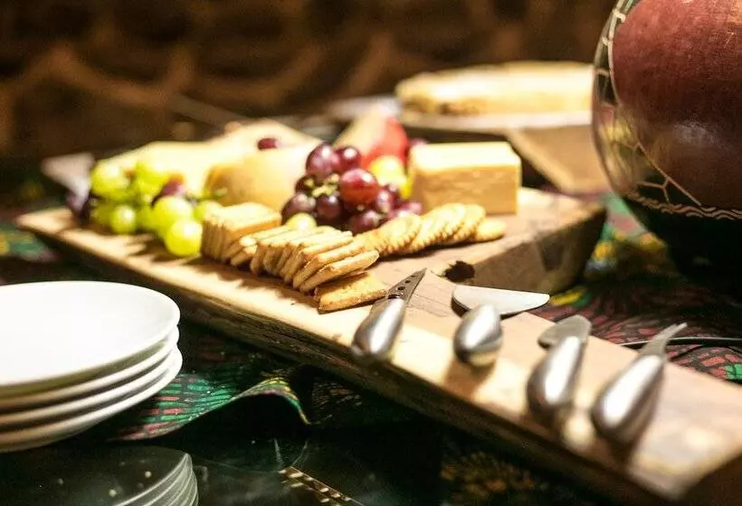 هتل Amani Mara Camp