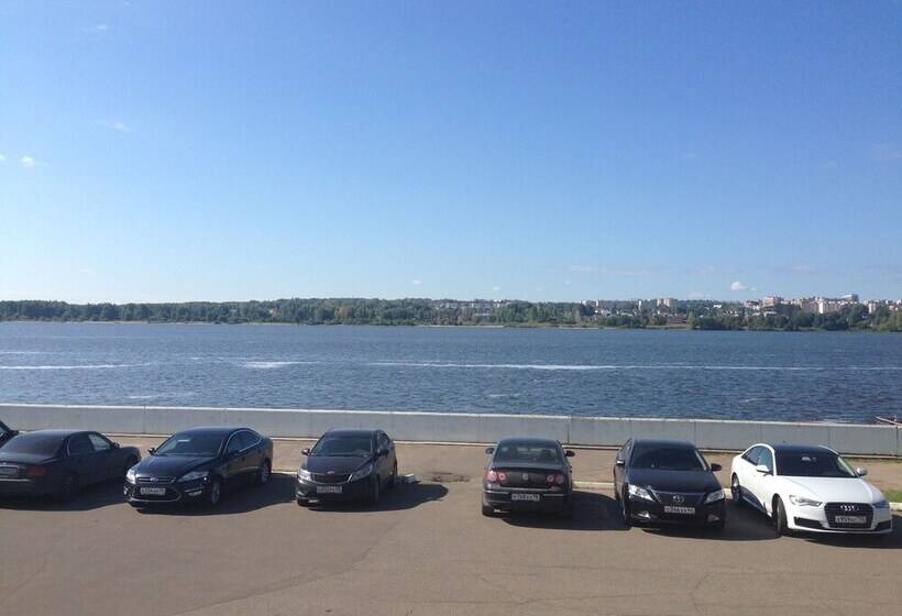 בית מלון כפרי Golden Ring