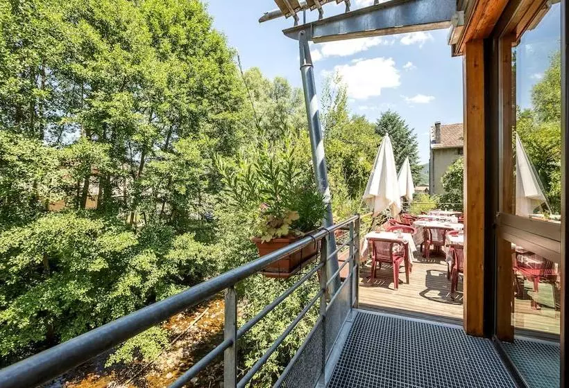 Hotelli Les Rives De L Arzon