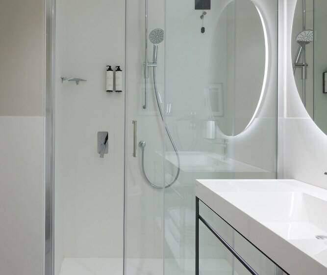 هتل Rmh Modena Raffaello