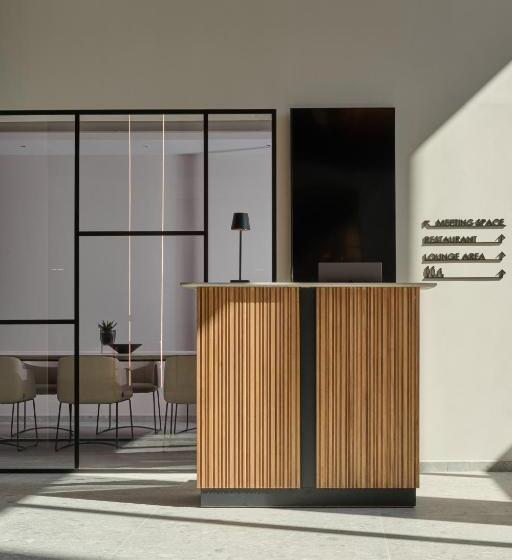 هتل Rmh Modena Raffaello