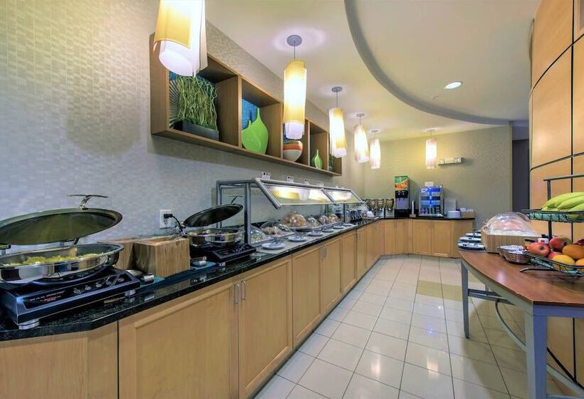 ホテル Springhill Suites Devens Common Center