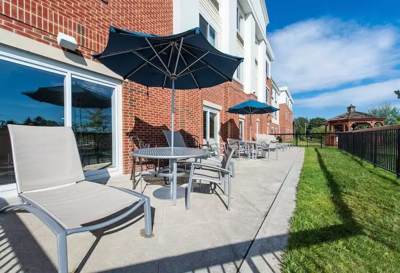 Hotelli Springhill Suites Devens Common Center