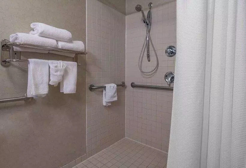 Hotelli Springhill Suites Devens Common Center