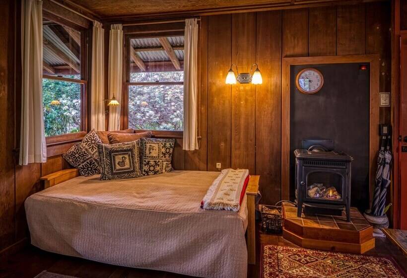 ペンション Crater Rim Cabin