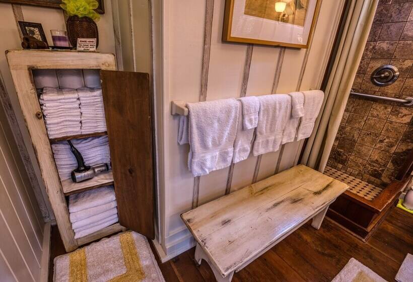 ペンション Crater Rim Cabin