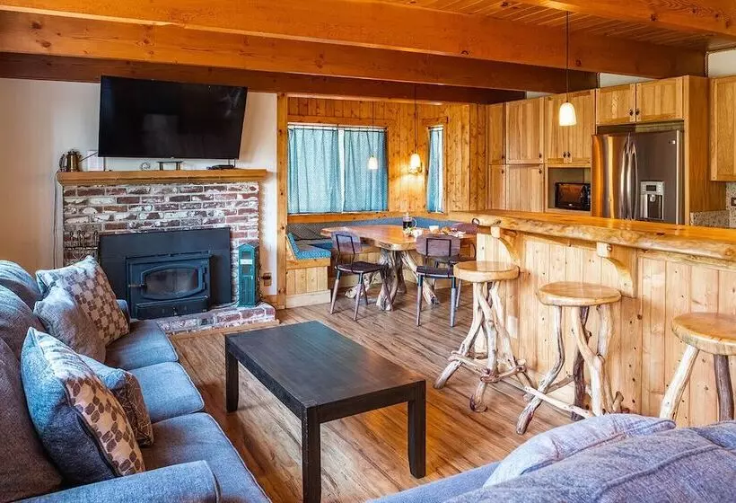 Red House   Minutes To Shaver Lake!