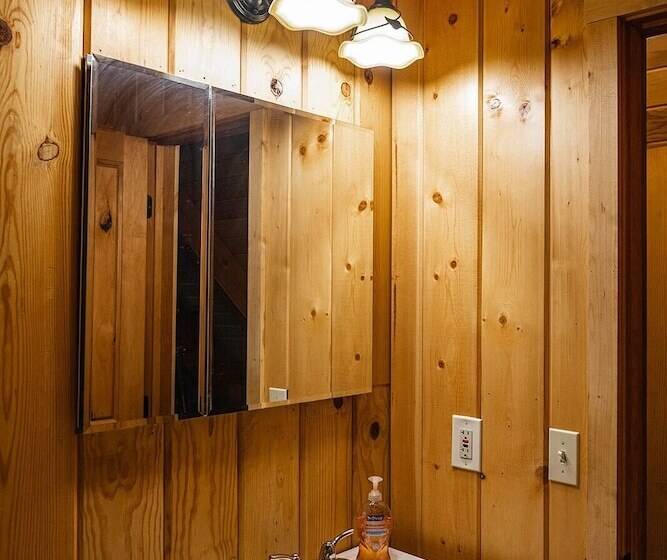 Red House   Minutes To Shaver Lake!