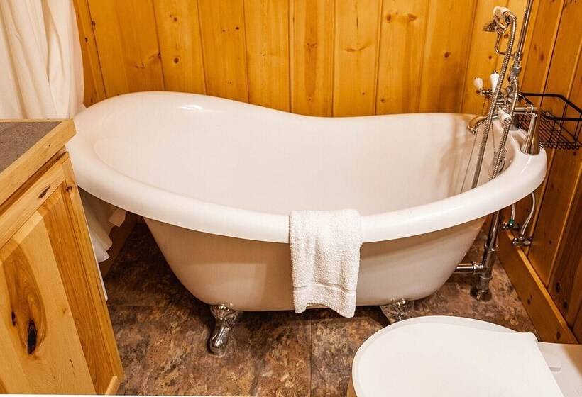 Red House   Minutes To Shaver Lake!