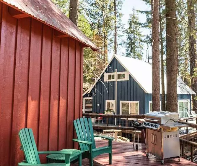 Red House   Minutes To Shaver Lake!