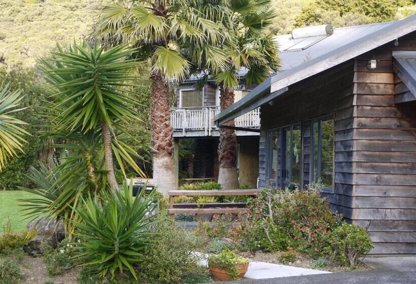 Bay Of Islands Holiday Apartments