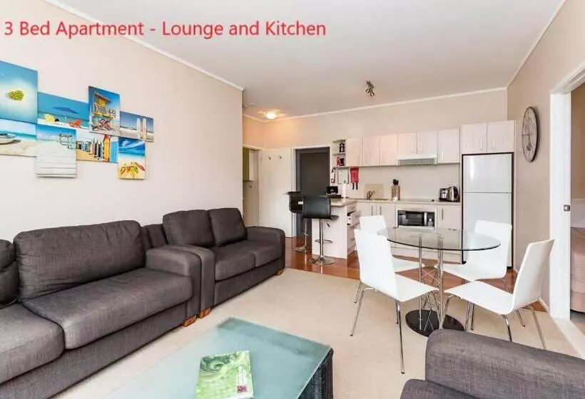 Bay Of Islands Holiday Apartments