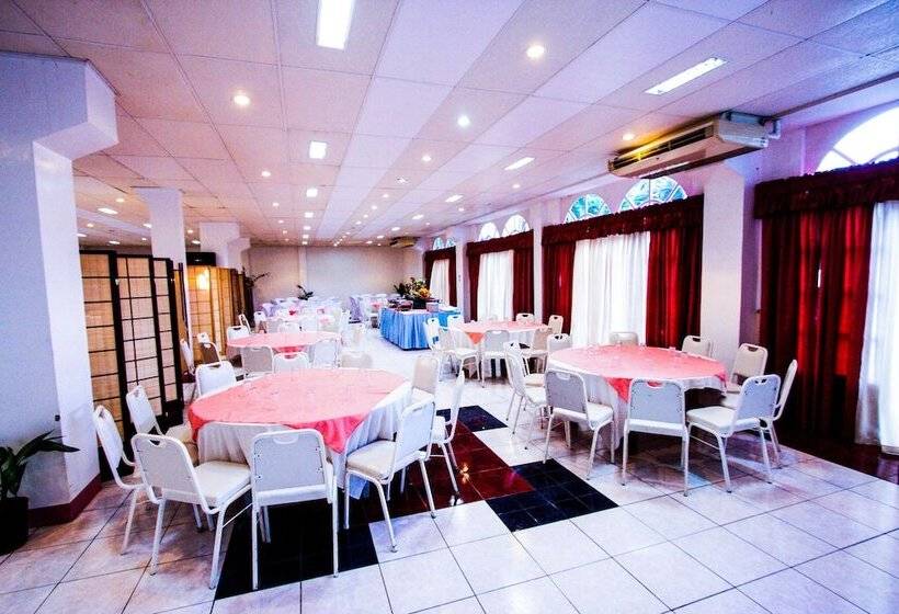 בית מלון כפרי Bohol La Roca